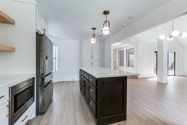 4111 Rush Circle, Addison, TX 75001