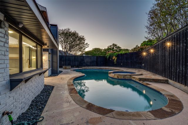 4111 Rush Circle, Addison, TX 75001