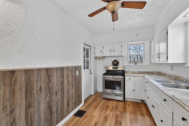 29 Lafayette Avenue, Middletown, NY 10940