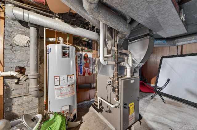 29 Lafayette Avenue, Middletown, NY 10940