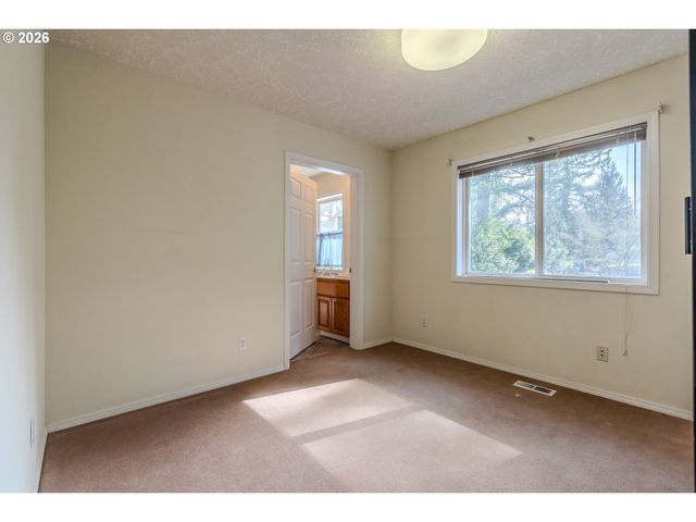 18183 Se RICHEY Rd, Gresham, OR 97080