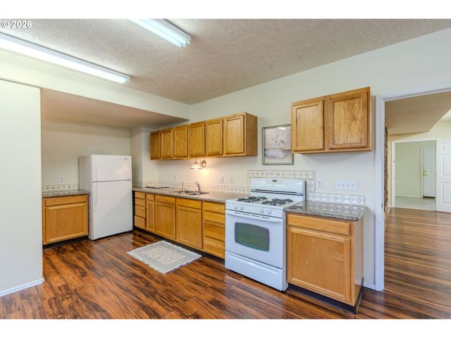 18183 Se RICHEY Rd, Gresham, OR 97080