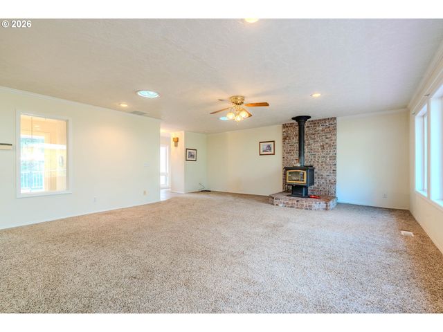 18183 Se RICHEY Rd, Gresham, OR 97080