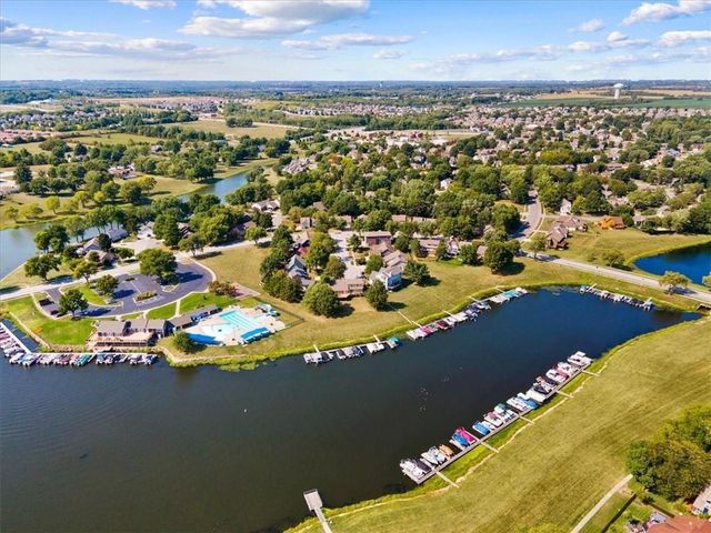 901 SW Drake Drive, Lee's Summit, MO 64082
