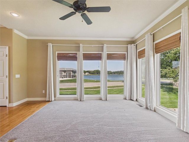 901 SW Drake Drive, Lee's Summit, MO 64082