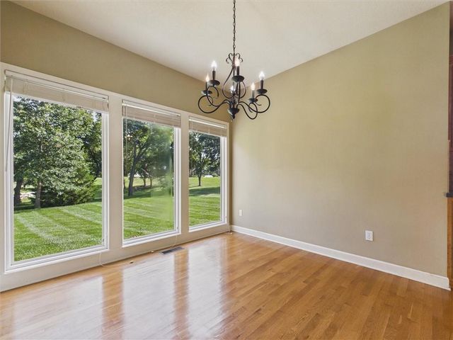 901 SW Drake Drive, Lee's Summit, MO 64082