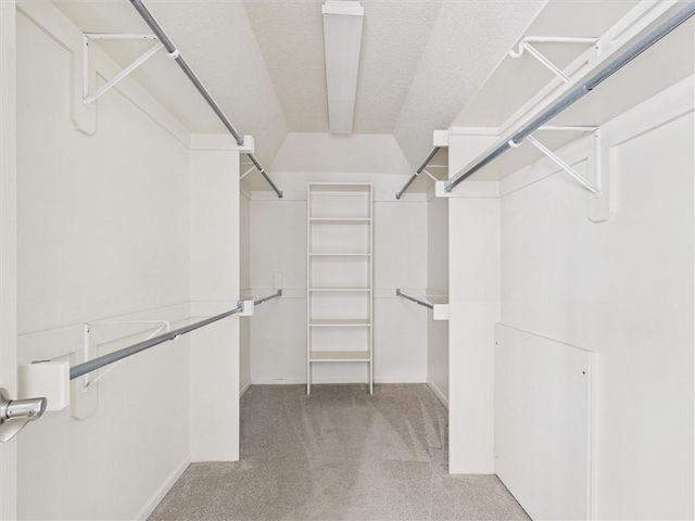 901 SW Drake Drive, Lee's Summit, MO 64082