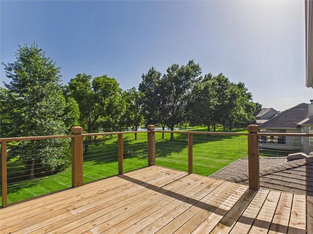 901 SW Drake Drive, Lee's Summit, MO 64082