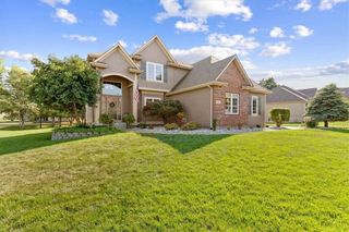 901 SW Drake Drive, Lee's Summit, MO 64082
