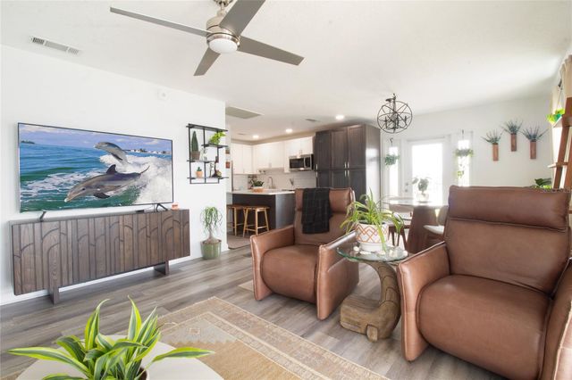 5129 SE SALMON DRIVE SE A, St Petersburg, FL 33705