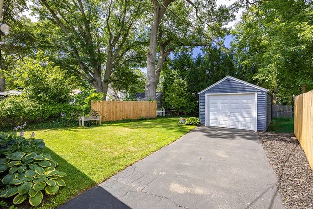 106 Bartholf Road, Greece, NY 14616