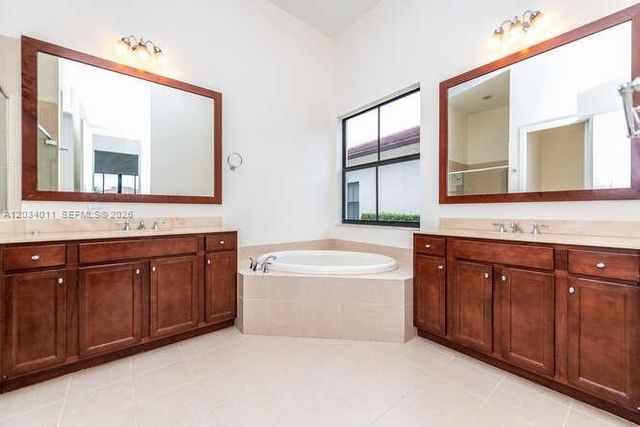 3091 NW 82nd Way, Cooper City, FL 33024