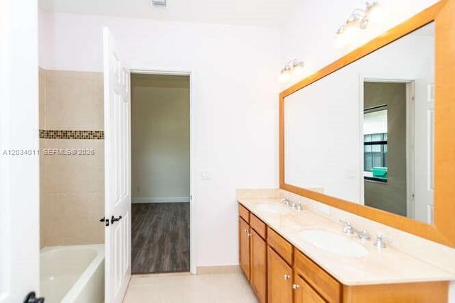 3091 NW 82nd Way, Cooper City, FL 33024