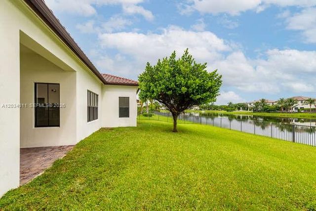 3091 NW 82nd Way, Cooper City, FL 33024
