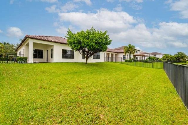 3091 NW 82nd Way, Cooper City, FL 33024