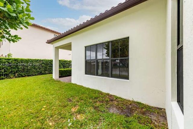3091 NW 82nd Way, Cooper City, FL 33024