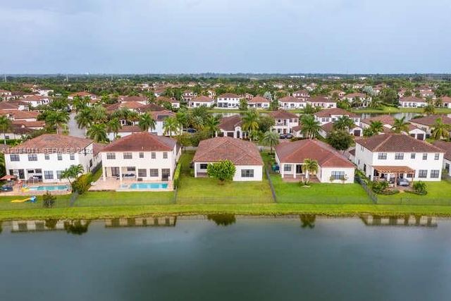 3091 NW 82nd Way, Cooper City, FL 33024