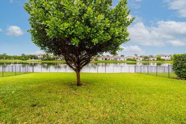 3091 NW 82nd Way, Cooper City, FL 33024