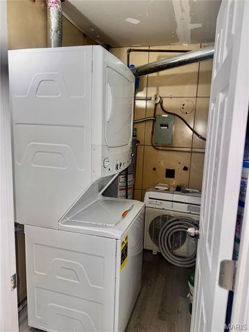 25 S Dellwood Avenue, Dellwood, MO 63135