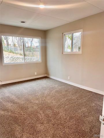 25 S Dellwood Avenue, Dellwood, MO 63135