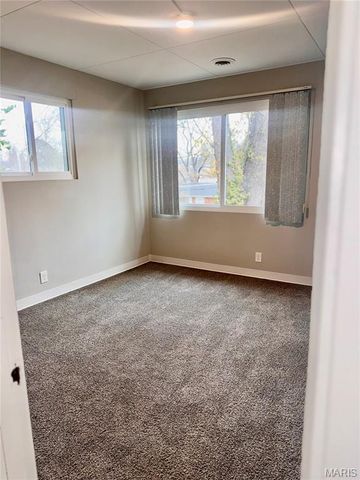 25 S Dellwood Avenue, Dellwood, MO 63135