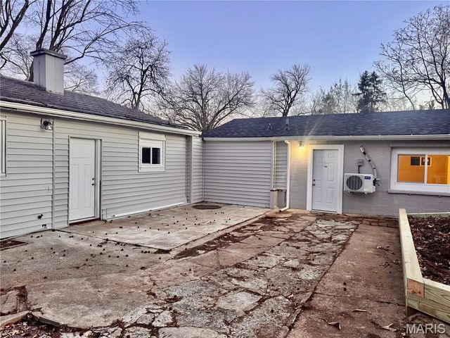 25 S Dellwood Avenue, Dellwood, MO 63135