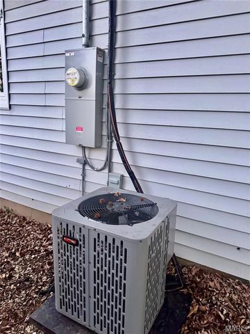 25 S Dellwood Avenue, Dellwood, MO 63135