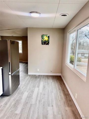 25 S Dellwood Avenue, Dellwood, MO 63135