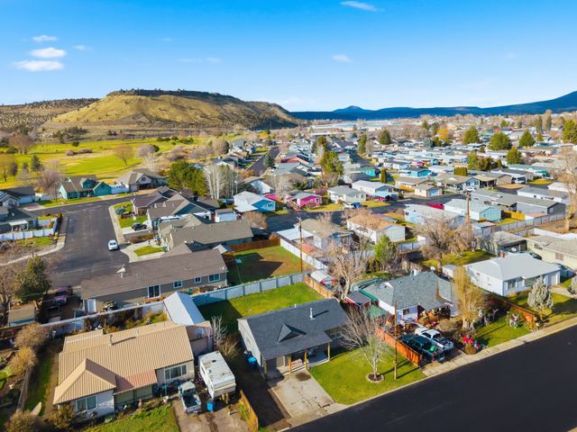 305 SW Ewen Street, Prineville, OR 97754