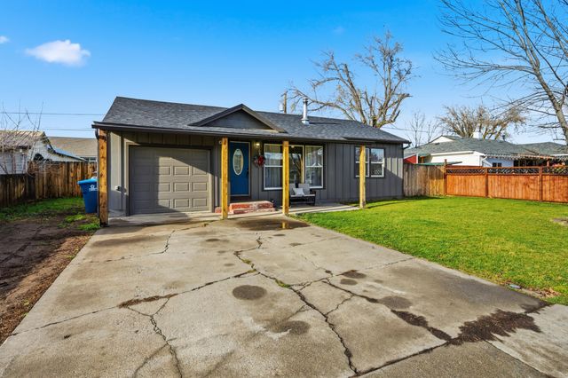 305 SW Ewen Street, Prineville, OR 97754