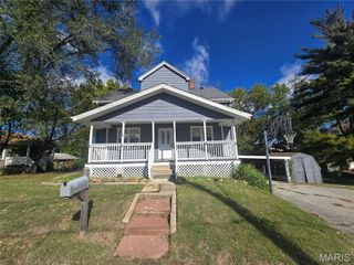 141 W Park Avenue, Collinsville, IL 62234