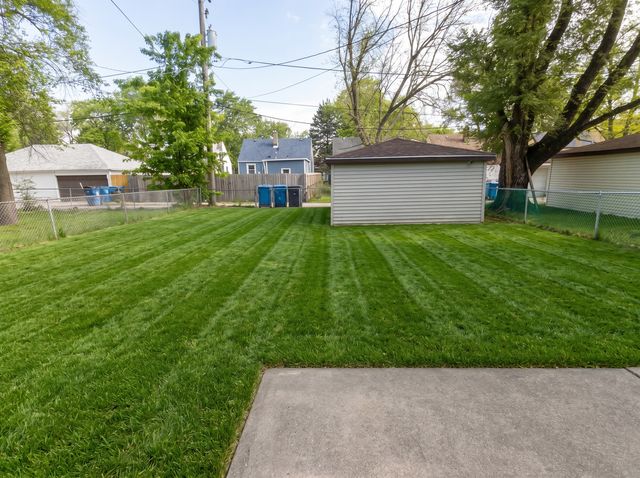 547 E 148th Place, Harvey, IL 60426
