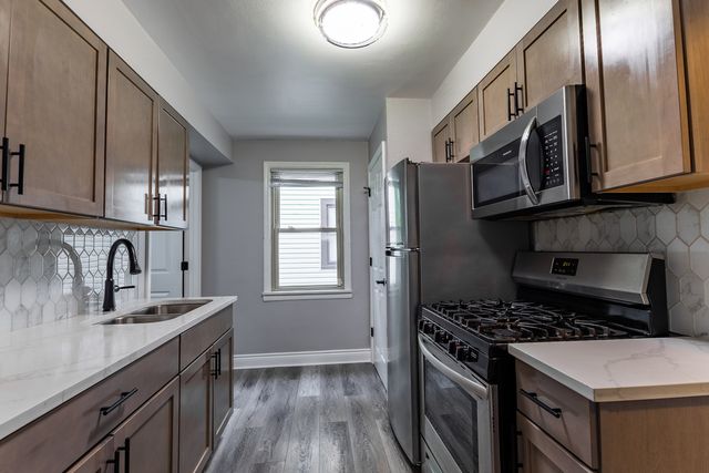 547 E 148th Place, Harvey, IL 60426