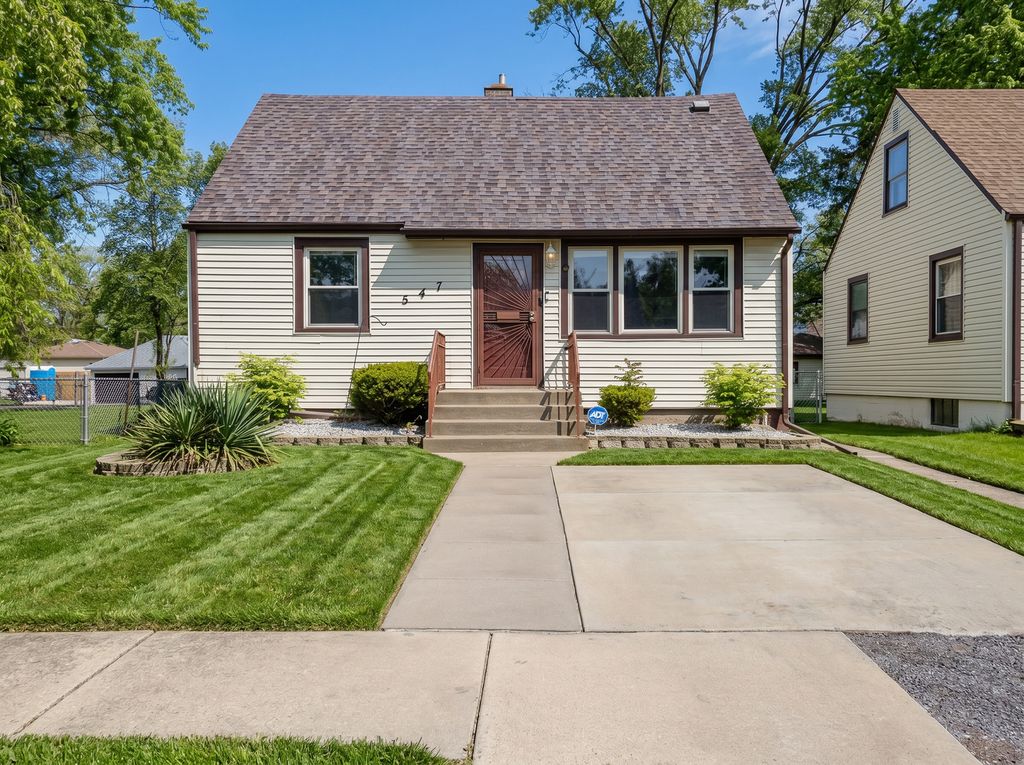 547 E 148th Place, Harvey, IL 60426