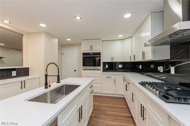 10143 Deer Run, Brecksville, OH 44141