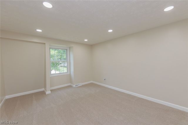 10143 Deer Run, Brecksville, OH 44141