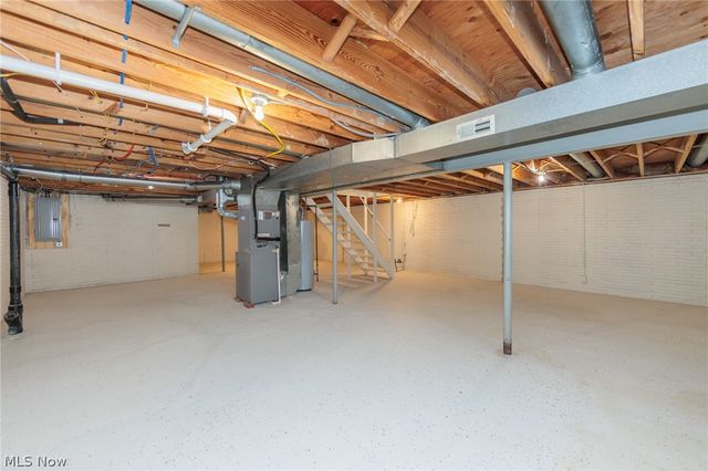 10143 Deer Run, Brecksville, OH 44141