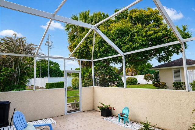 1506 N Lawnwood Circle, Fort Pierce, FL 34950