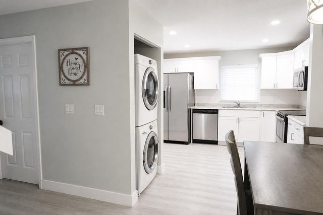 1506 N Lawnwood Circle, Fort Pierce, FL 34950