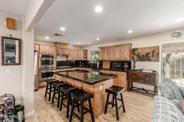 6616 N 16TH Drive, Phoenix, AZ 85015