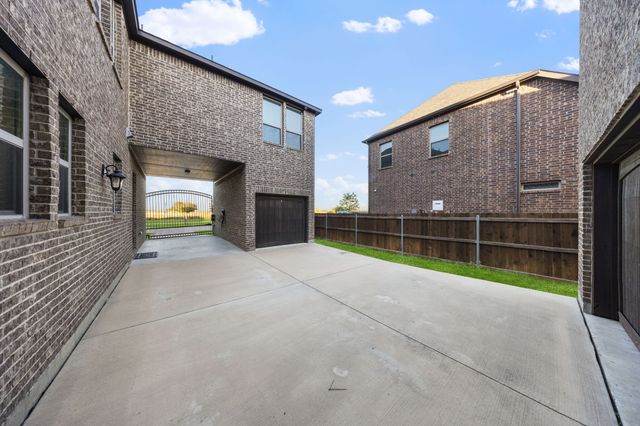 3204 Chambley Lane, Mansfield, TX 76084