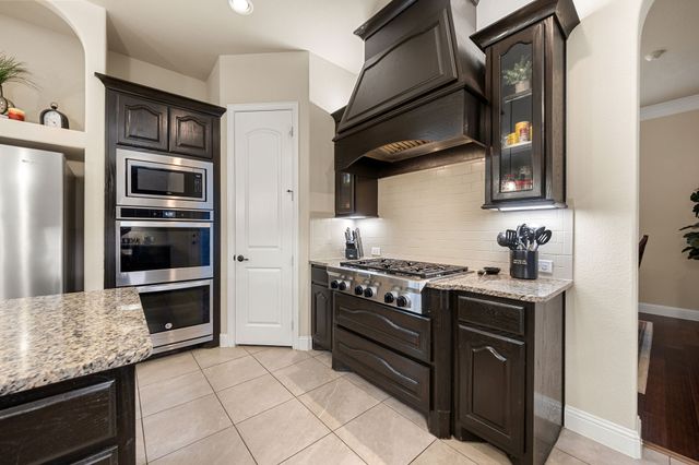 3204 Chambley Lane, Mansfield, TX 76084