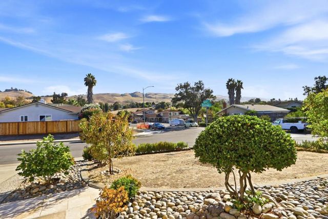 2097 Flintfield Drive, San Jose, CA 95148