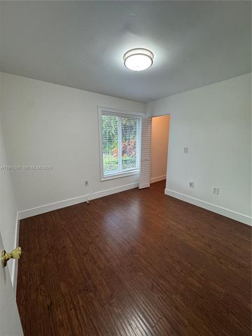 5763 NW 97th Ct, Doral, FL 33178