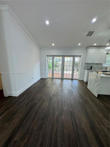 5763 NW 97th Ct, Doral, FL 33178