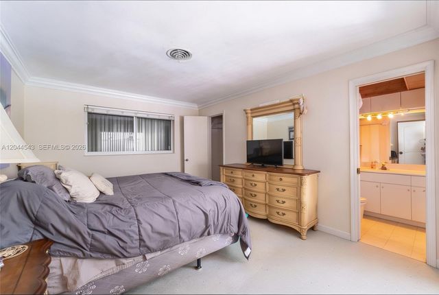 698 NW 7th Ave, Boca Raton, FL 33486