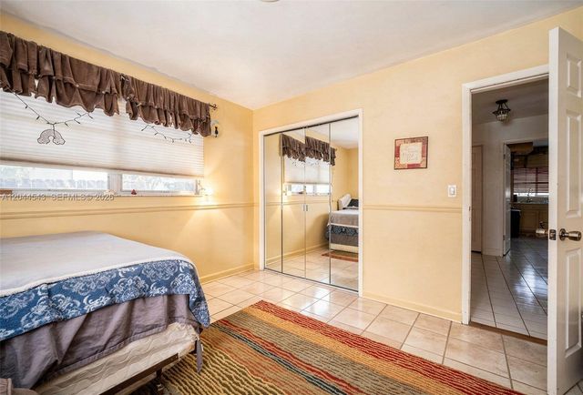 698 NW 7th Ave, Boca Raton, FL 33486