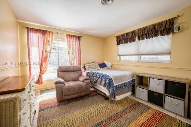 698 NW 7th Ave, Boca Raton, FL 33486