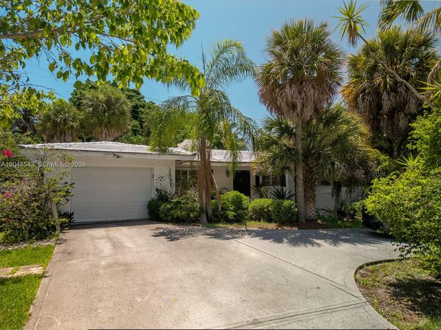 698 NW 7th Ave, Boca Raton, FL 33486