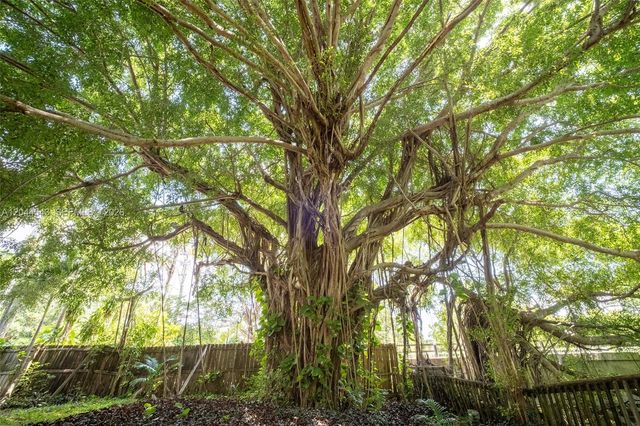 698 NW 7th Ave, Boca Raton, FL 33486